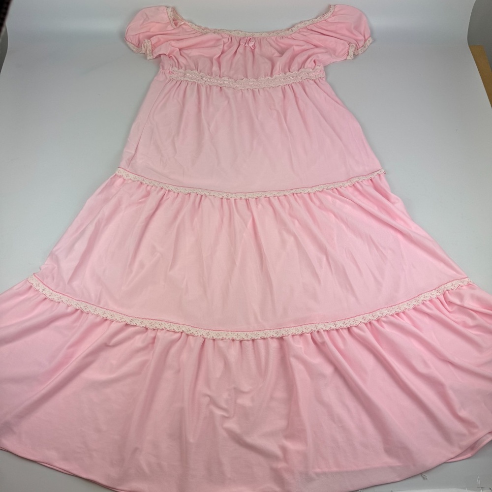 Vintage Fit Rite Lingerie Size M Pink Full Length Nightgown Tiered Ruffled Lace